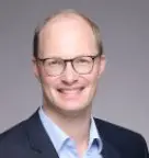 Porträt Dr. med. Simon Schwill, MME